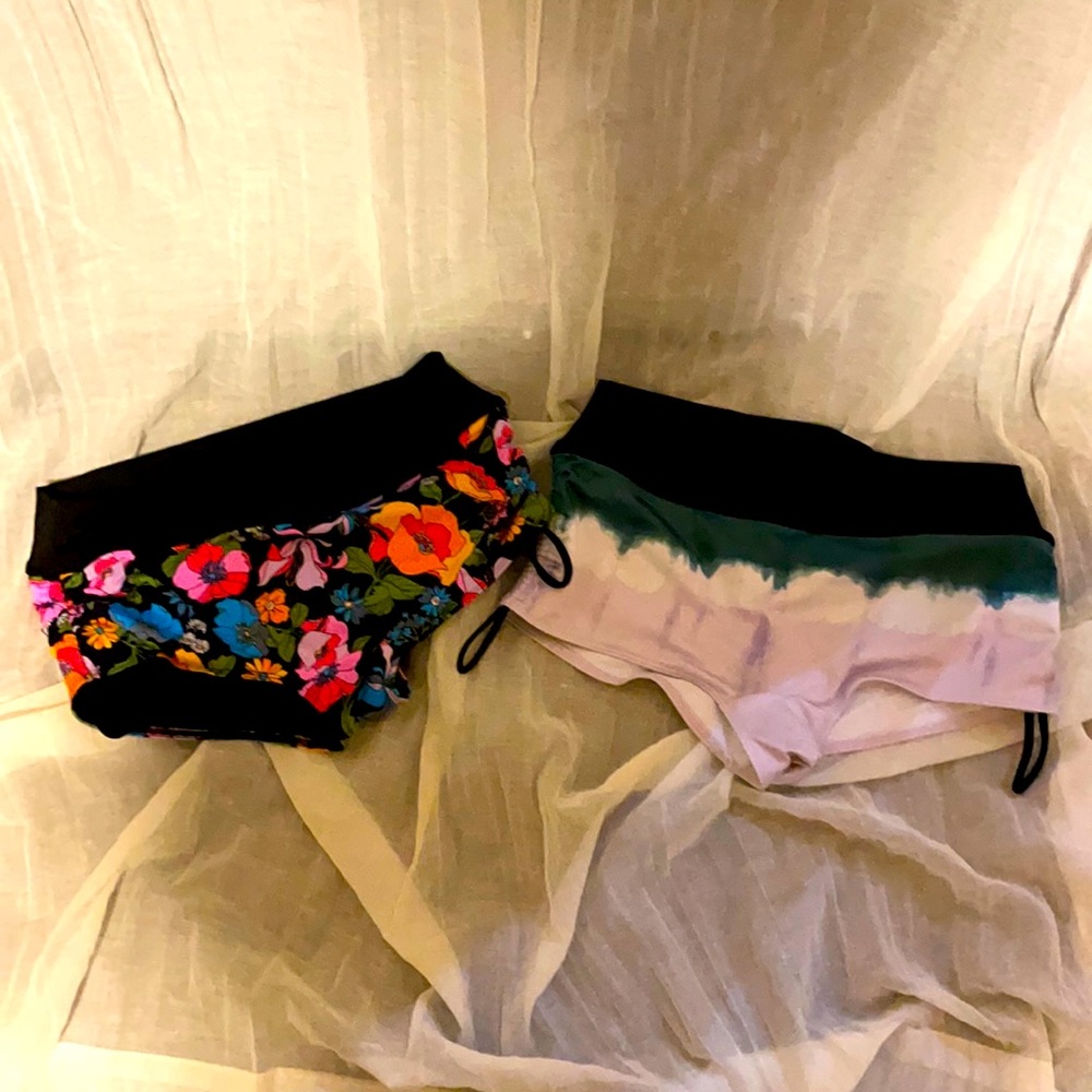 2 Victoria Secret Pink Active Wear. Never worn!
